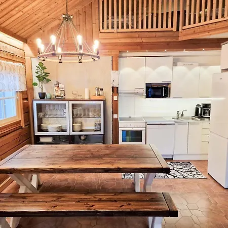 Villa Kantri - 10hloe, Laensi-himos