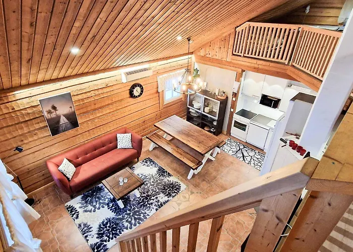 Villa Kantri - 10hloe, Laensi-himos *